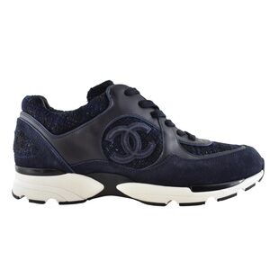 Chanel 24A Blue Black White Tweed Suede CC Logo Flat Runner Trainer Sneaker 42